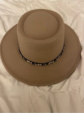 Kendall & Kylie Tan Wide Brim Felt Hat with Black Sweatband